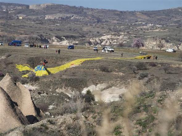 В Турции разбился воздушный шар с туристами, много пострадавших