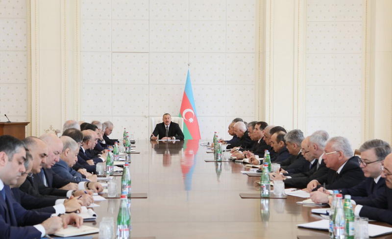 Под председательством Президента Ильхама Алиева состоялось заседание Кабинета министров, посвященное итогам первого квартала года и предстоящим задачам