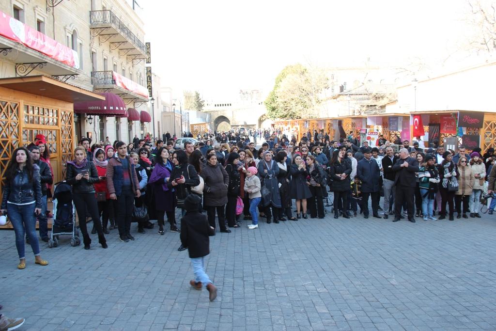 Baku Shopping Festival в Ичеришехер