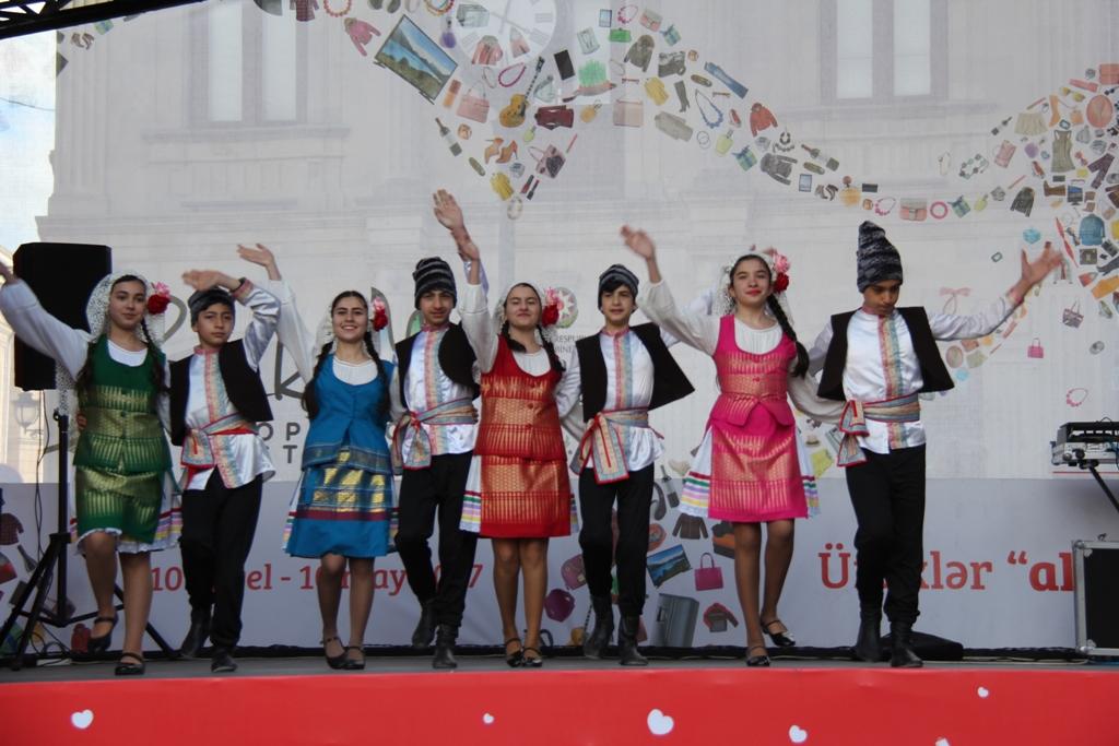 Baku Shopping Festival в Ичеришехер