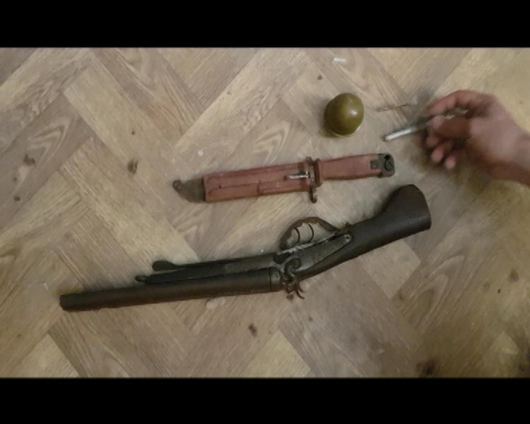 В поезде Газах-Баку задержан вооруженный мужчина