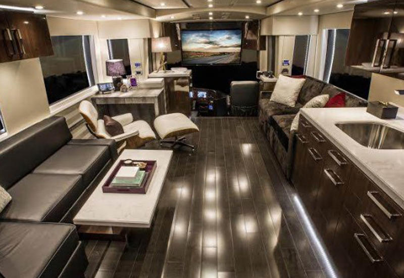 10 самых дорогих домов на колесах