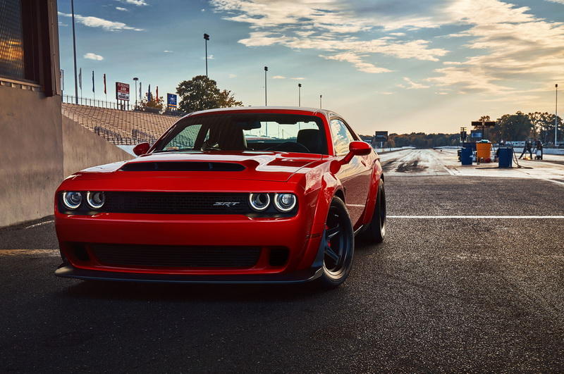"Демонический" Dodge Challenger стал самым динамичным автомобилем в мире