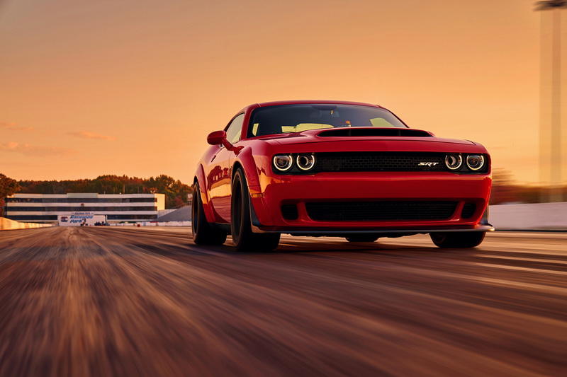 "Демонический" Dodge Challenger стал самым динамичным автомобилем в мире