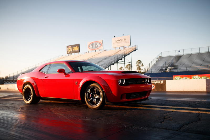 "Демонический" Dodge Challenger стал самым динамичным автомобилем в мире