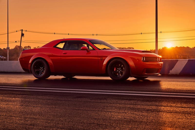 "Демонический" Dodge Challenger стал самым динамичным автомобилем в мире