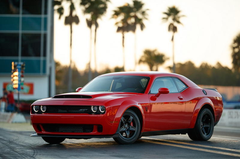 "Демонический" Dodge Challenger стал самым динамичным автомобилем в мире