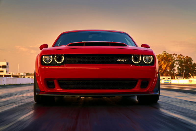 "Демонический" Dodge Challenger стал самым динамичным автомобилем в мире