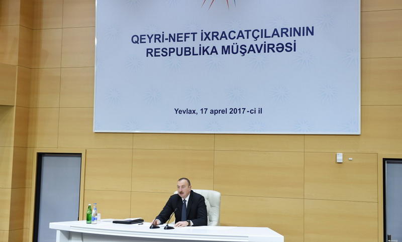 Под председательством Президента Ильхама Алиева в Евлахе прошло республиканское совещание ненефтяных экспортеров