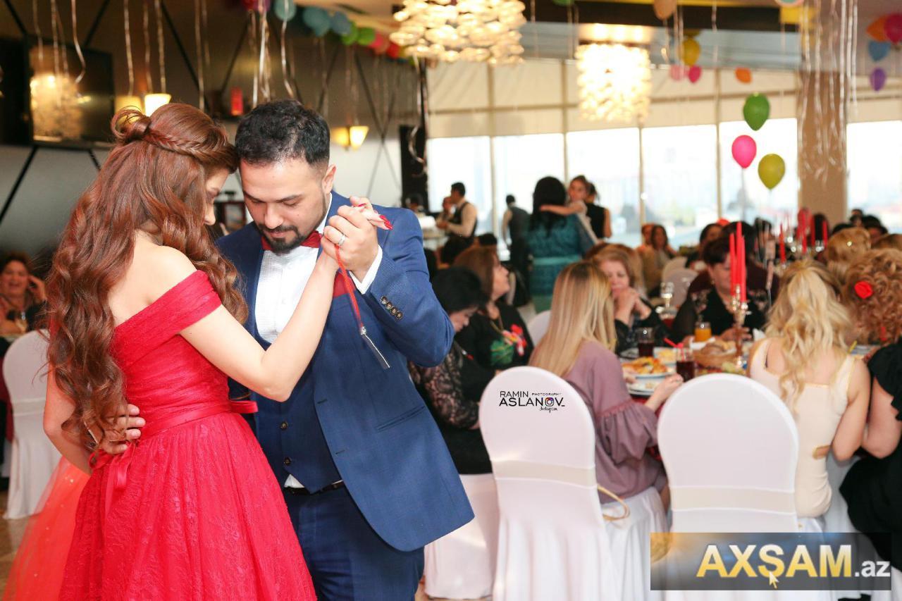 Azərbaycanlı aparıcı nişanlandı