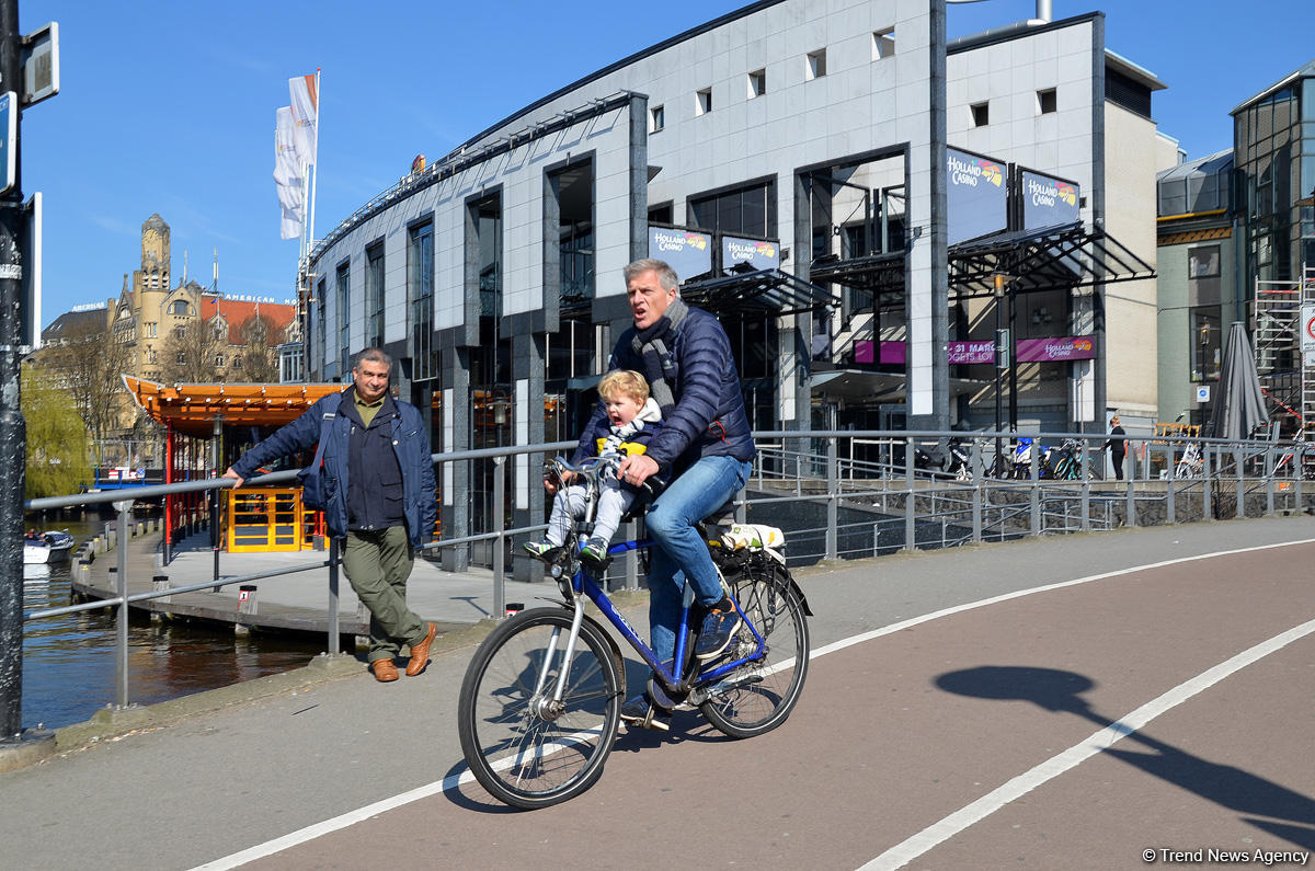 Прогулка по весеннему цветущему Амстердаму