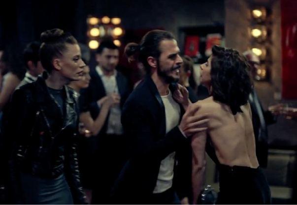 Azərbaycanlı aktrisa Serenay Sarıkaya ilə üz-üzə