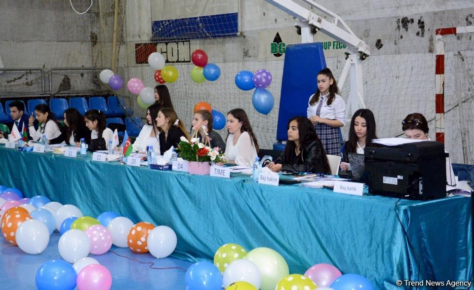 В Баку состоялось открытое первенство по художественной гимнастике "AURA"