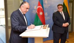 Elmar Məmmədyarov Litva xarici işlər naziri ilə görüşdü