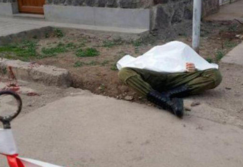 Gümrüdə öldürülən rusiyalı hərbçiyə 8 bıçaq zərbəsi endirilib