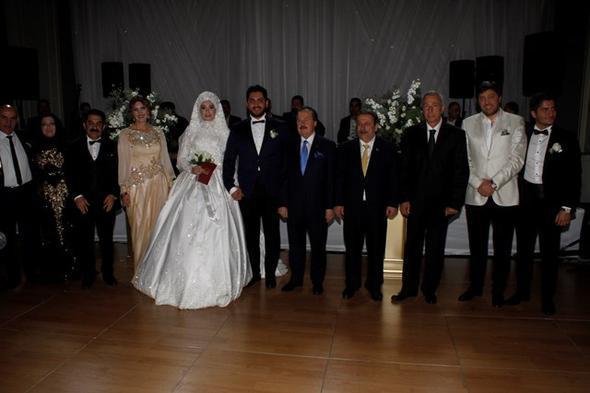 Tanınmış sənətçinin evində şadyanalıq