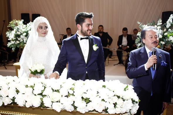 Tanınmış sənətçinin evində şadyanalıq