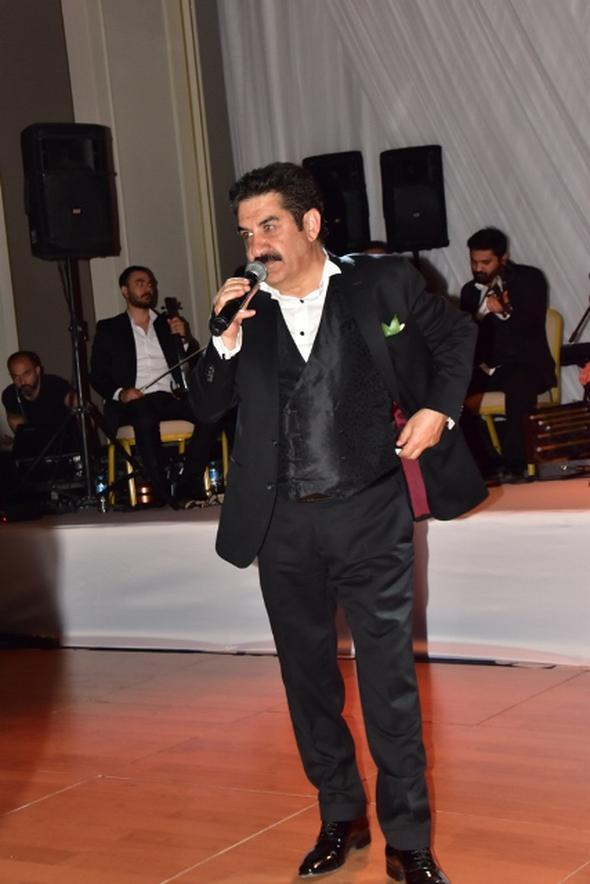 Tanınmış sənətçinin evində şadyanalıq