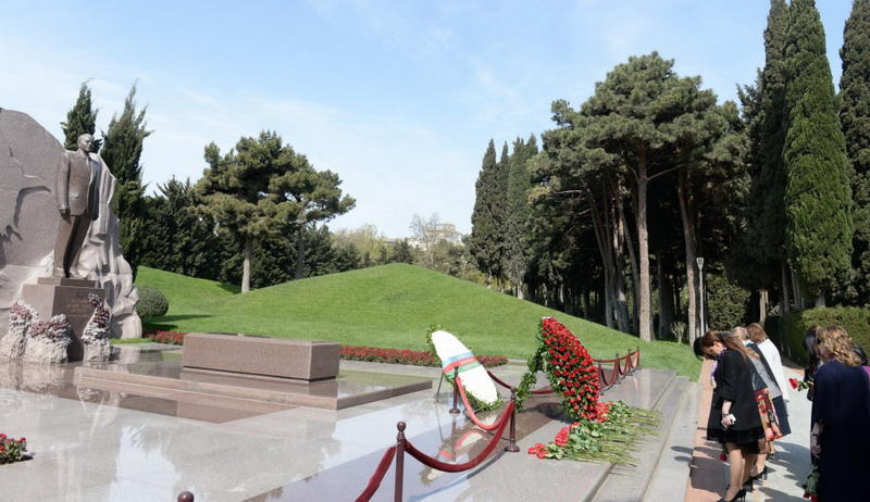 Представители медицинской общественности Азербайджана почтили память академика Зарифы Алиевой