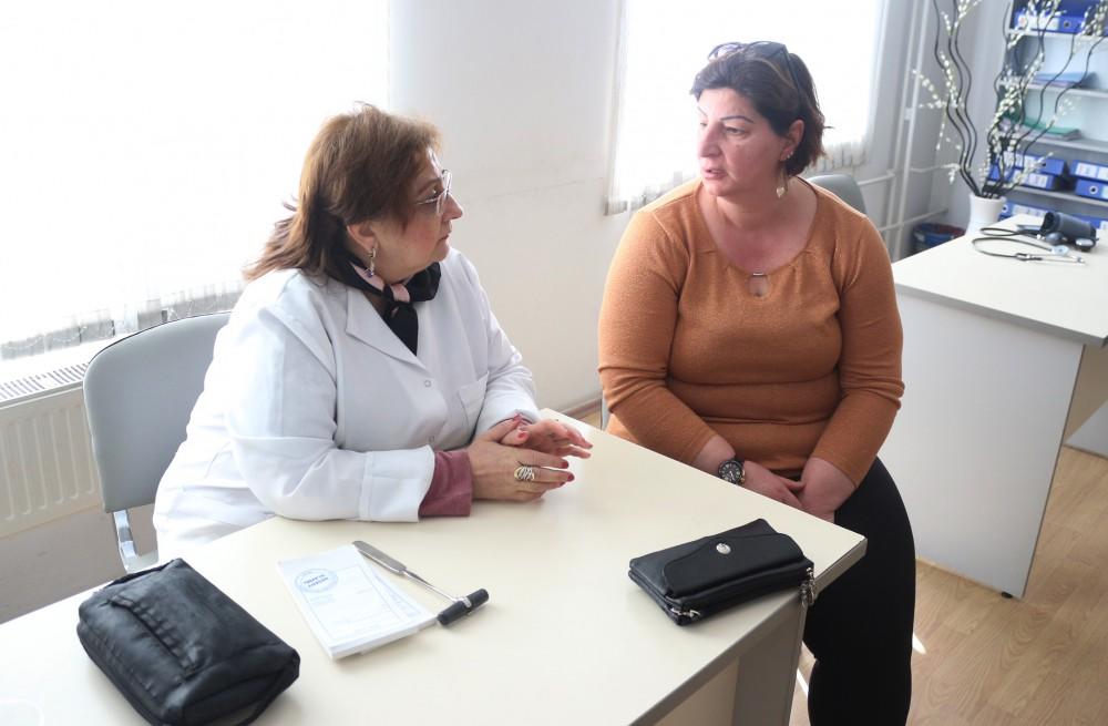 ПЕА провела гуманитарную акцию, приуроченную к 94-й годовщине со дня рождения Зарифы Алиевой