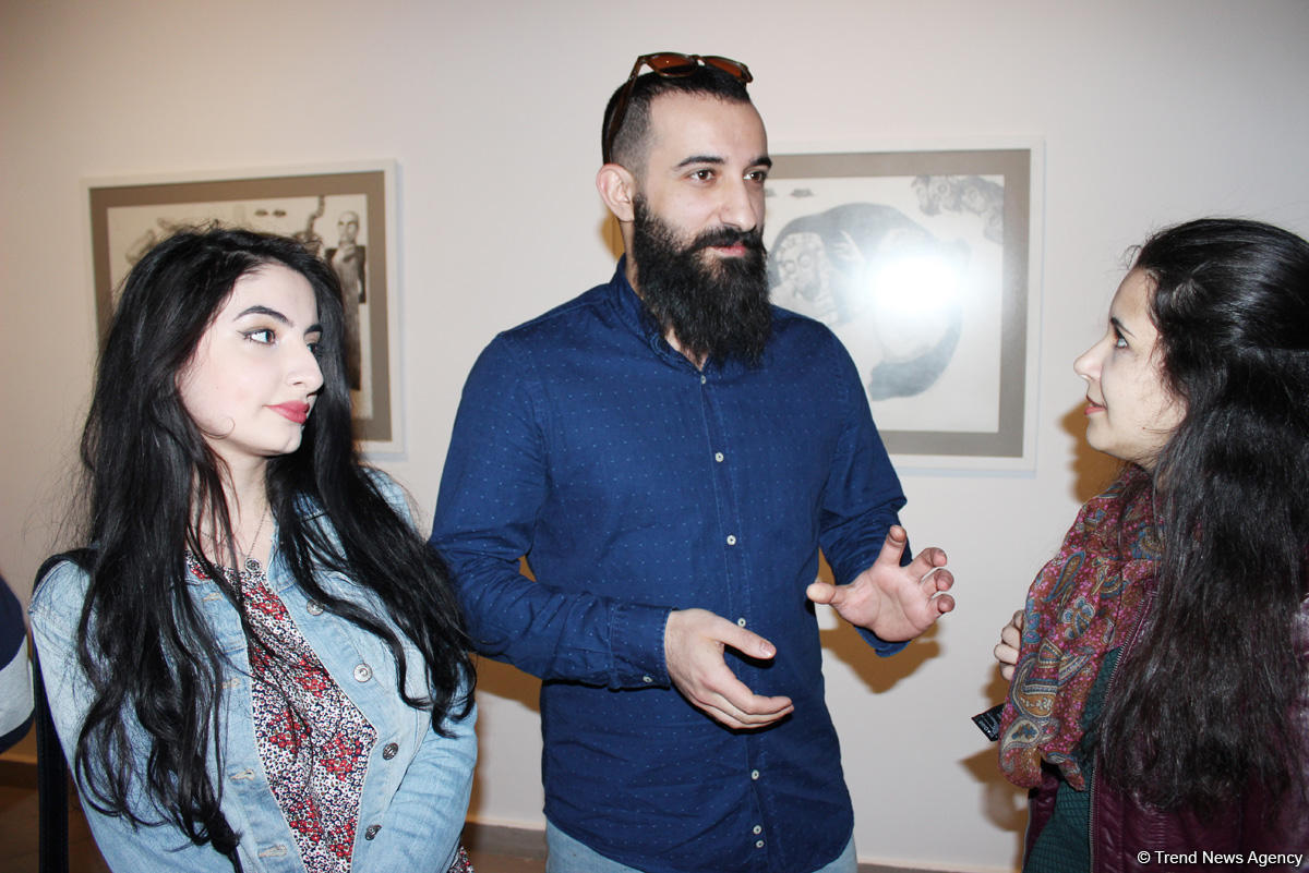 В Yay Gallery открылась выставка "1001 Ночь"