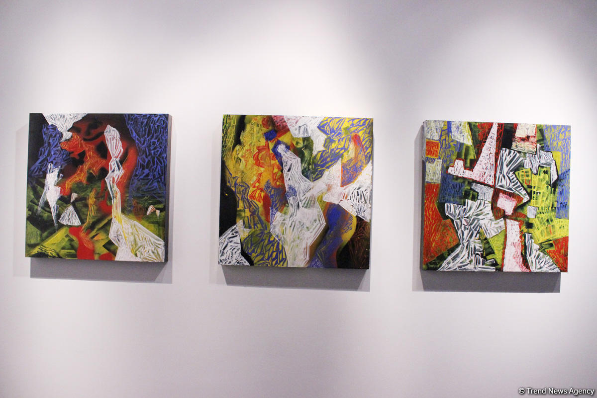 В Yay Gallery открылась выставка "1001 Ночь"