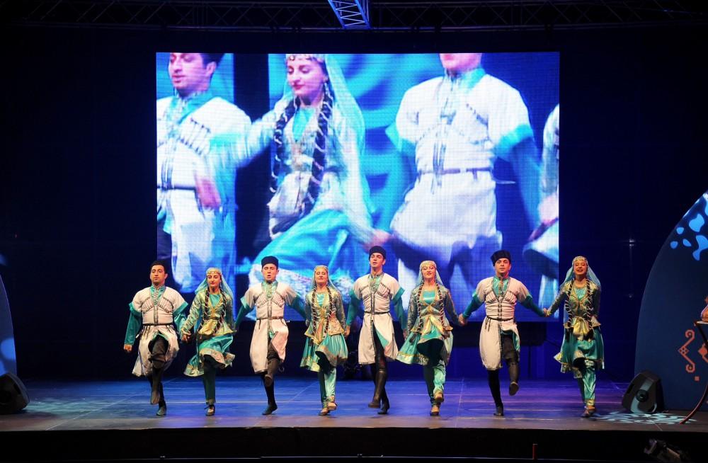 «Баку-2017»: Фестиваль воды оставил в памяти гусарцев глубокий след