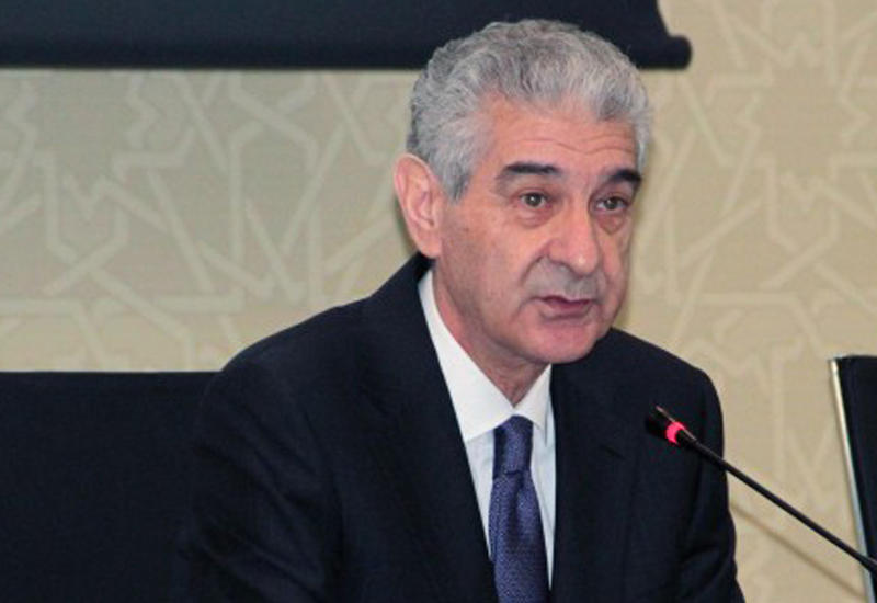 Əli Əhmədov: "Qadınlar ölkəmizin həyatında mühüm rol oynayır"