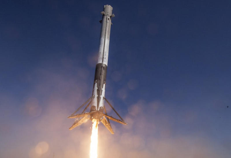 В США запретили полеты ракет Falcon 9
