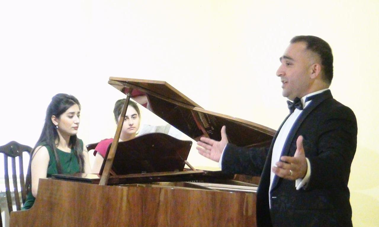 В Баку прошел вечер памяти Рашида Бейбутова