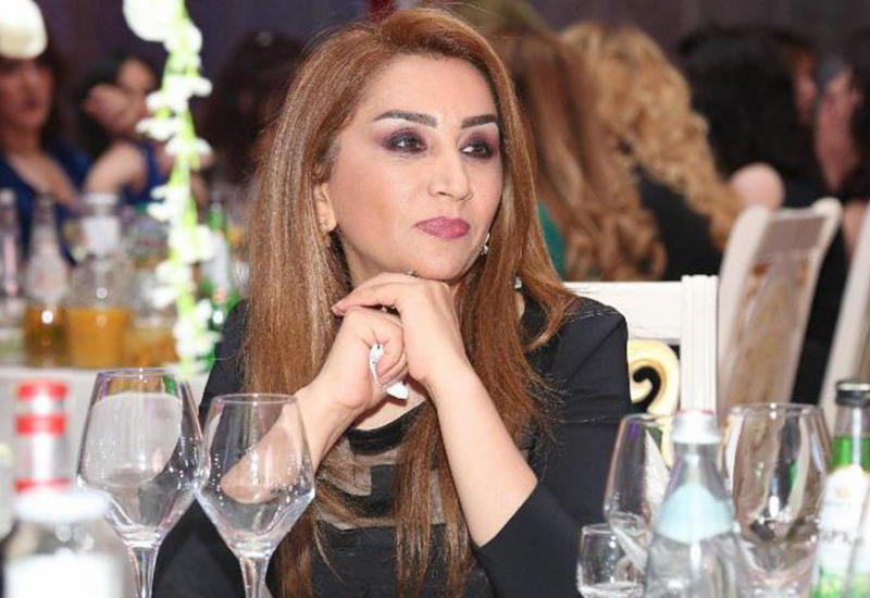 "Bir də görürsən ki, qapıda soğan, keşniş əkirəm"