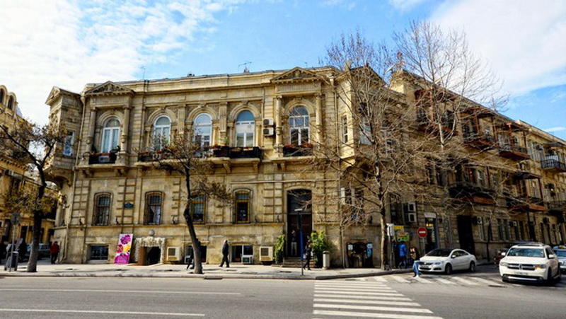Красота и величие европейской архитектуры в Баку