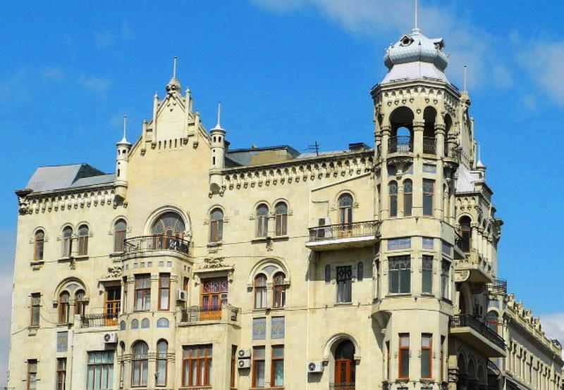 Красота и величие европейской архитектуры в Баку