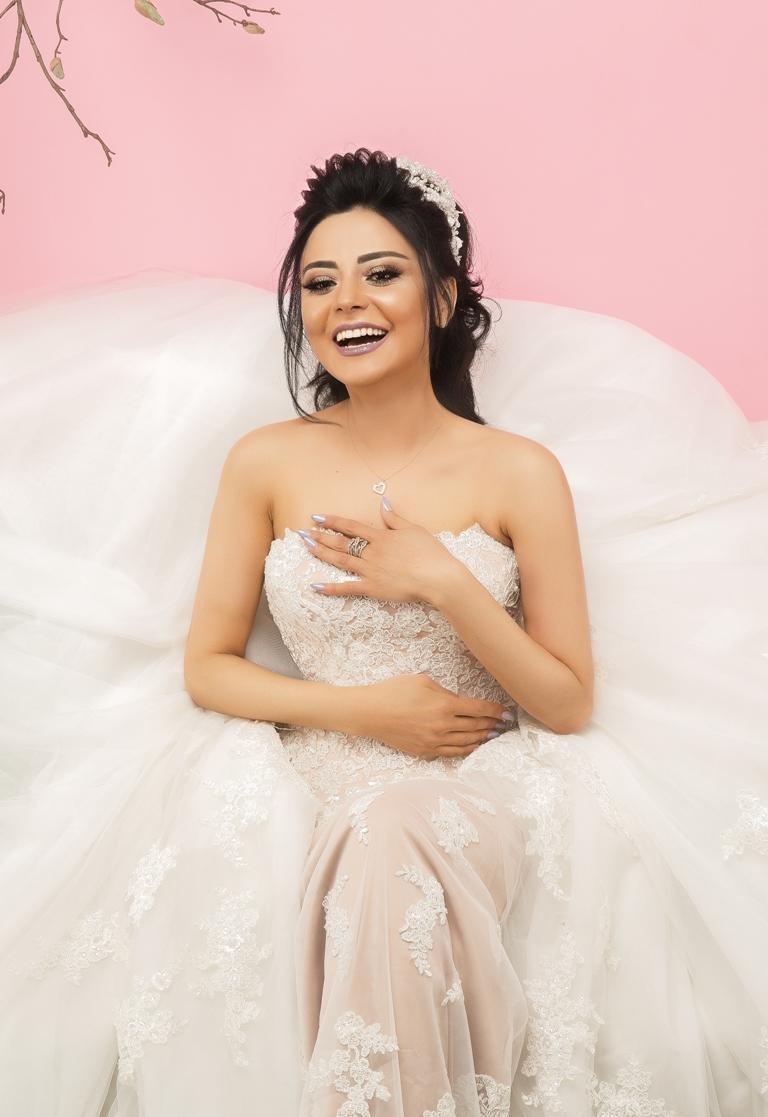 Vüsalə toyundan sonra ilk dəfə gəlinlik geyindi