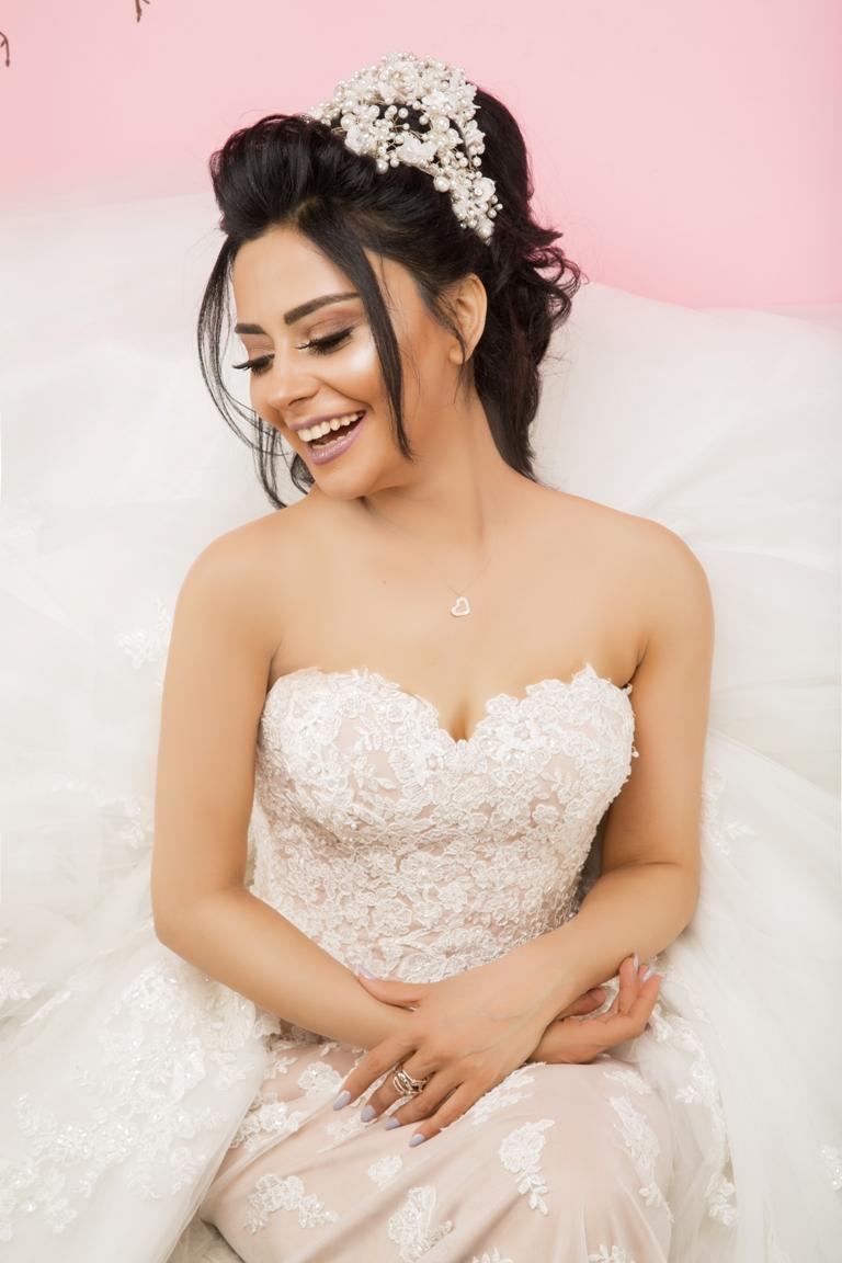 Vüsalə toyundan sonra ilk dəfə gəlinlik geyindi