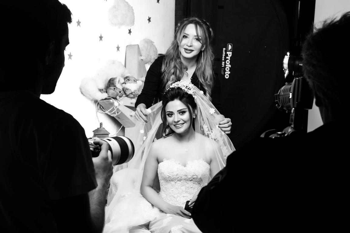 Vüsalə toyundan sonra ilk dəfə gəlinlik geyindi