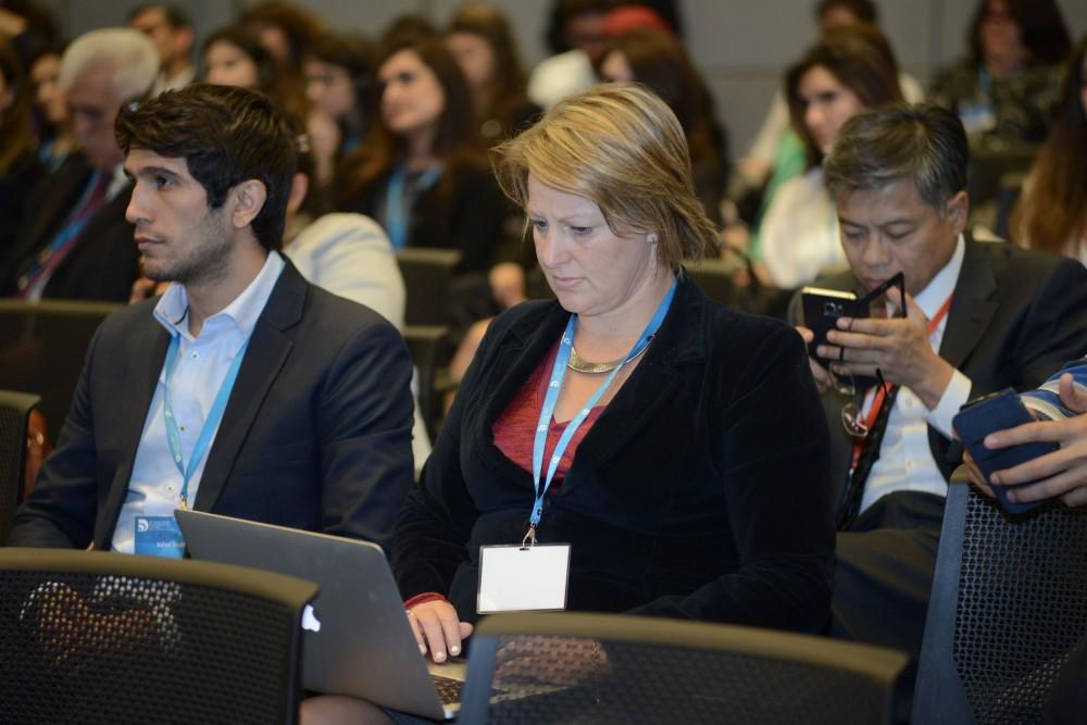 На сессии на тему «Пропаганда инновативных подходов в поощрении межкультурного диалога» состоялись широкие обсуждения