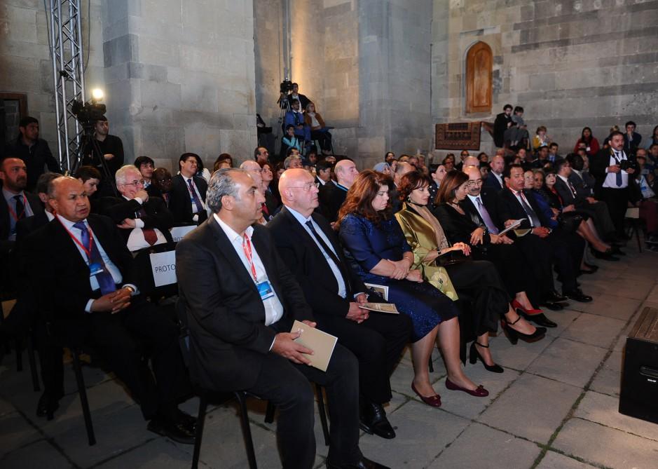 Для участников Форума организована концертная программа