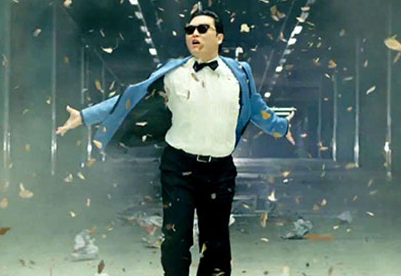 Автор хита Gangnam Style выпустил два новых клипа