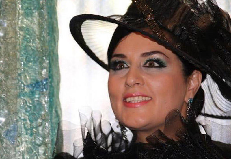 Elza Seyidcahan Tarkanın İnstagram-ına yazdı: "Necə gözəl dişləriniz var..."