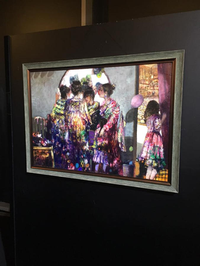 Художник Эмиль Азиз представил жителям Баку "Цветение"