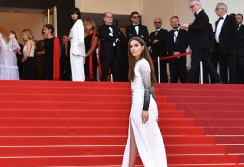 Fahriye Evcen Kann festivalında diqqət çəkdi