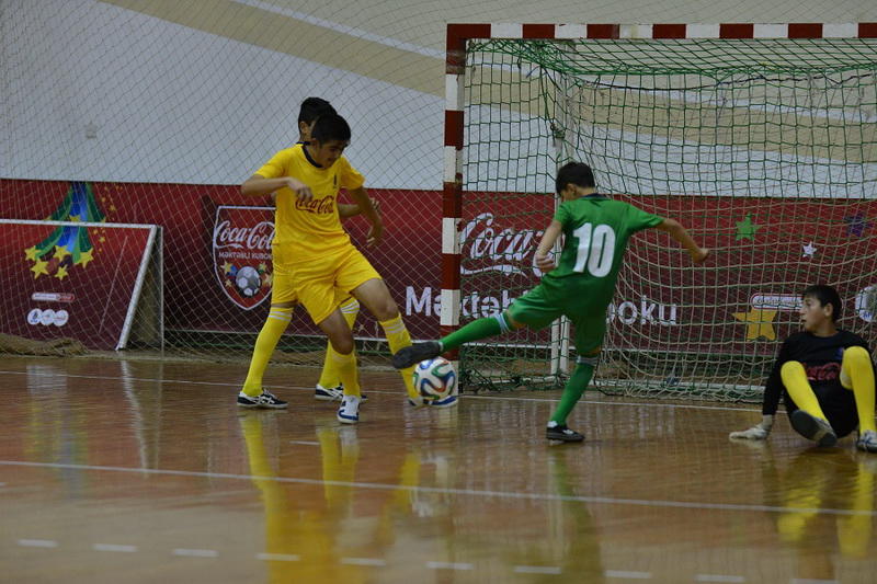 В Баку стартовал финальный этап футбольного турнира Coca-Cola School Cup
