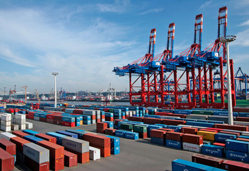 Объем ненефтяных грузоперевозок через Бакинский порт резко вырос