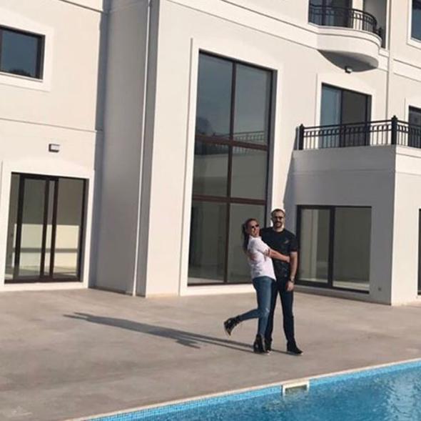 Demet Akalın 4 milyona villa aldı