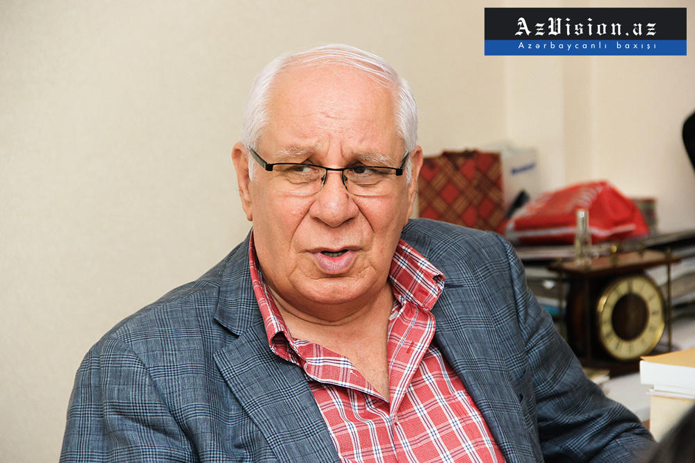 Rafiq Seyidzadə: "Anam çox gözəl oxuyurdu. Səsi Şövkət Ələkbərovanınkı kimi gözəl idi"