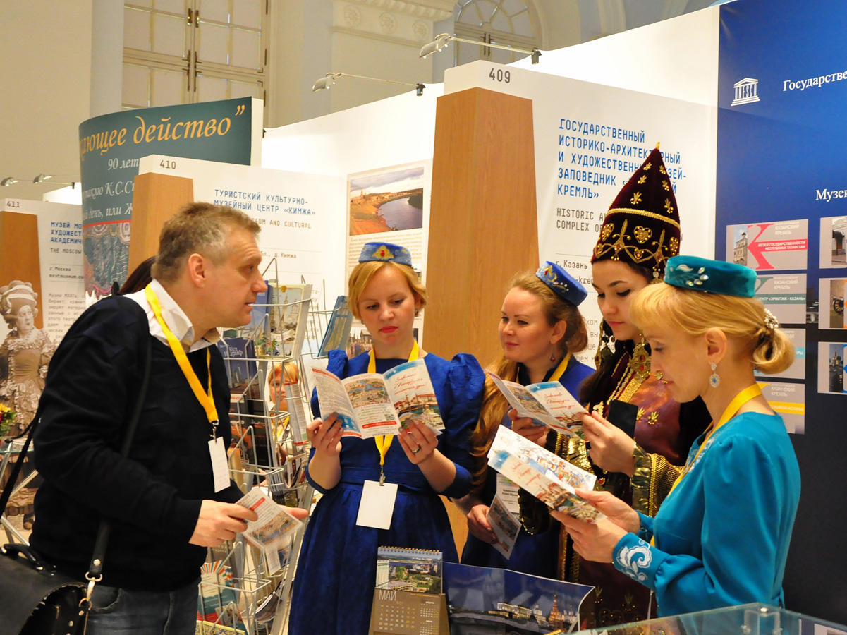 Павильон Дома-музея Вагифа Мустафазаде в Москве привлек большое внимание