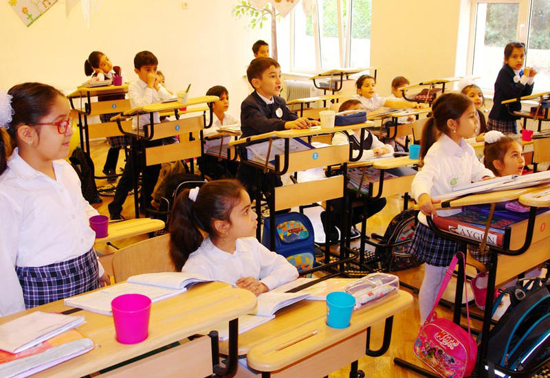 В Азербайджане сельские школы заменят школами нового типа