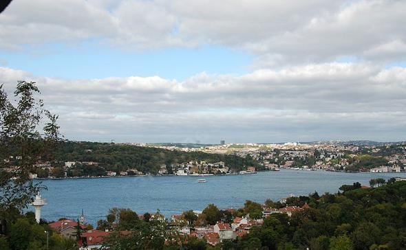 Mustafa ilə yaşadığı evi satışa çıxardı