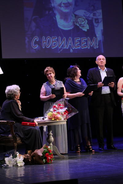 "Мир воздвигнут на любви…" В Русской драме отметили юбилей легендарной актрисы